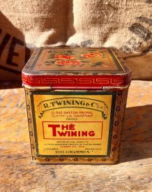 Ancienne boite à thé en tôle lithographiée 