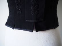 Corsage dirndl bavarois autrichien en laine noire vintage