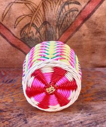 Bouteille scoubidou Années 70