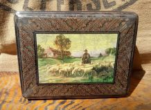 Ancienne boite en tôle lithographiée 