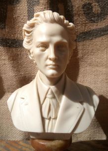 Buste de Chopin sur socle en marbre signé A. Giannelli 