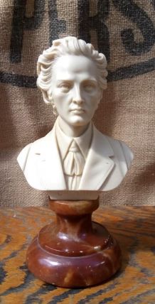 Buste de Chopin sur socle en marbre signé A. Giannelli 