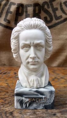 Buste de Bach en albâtre sur socle en marbre