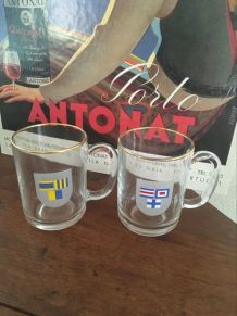 2 verres Mobil vintage.