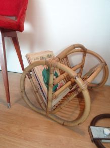 Porte revue en rotin 1950