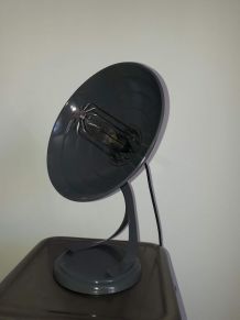 lampe vintage a partir d un ancien chauffage création unique