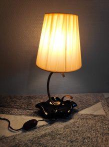 lampe pied en céramique noire et abat-jour en tissu jaune 