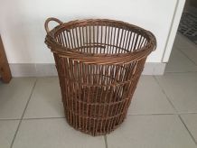 Corbeille à papier en rotin