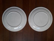 Une paire d'assiettes art-déco