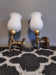 appliques en bronze de la maison Jansen, mains avec flambeau
