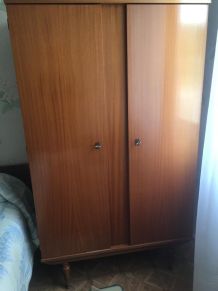 Armoire Vintage 