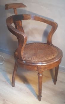 fauteuil avec dossier en bois massif assise cannée 1900  sty