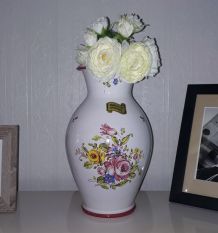 Joli vase motif fleuri, peint main