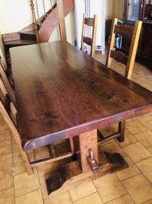 tables et 5 chaises 