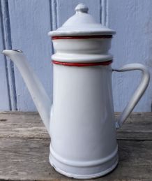 Cafetière émaillée blanche et rouge 50cl