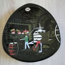 Assiette céramique Longwy-Grand feu, le pressoir