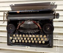Machine à écrire underwood standard portable typewriter