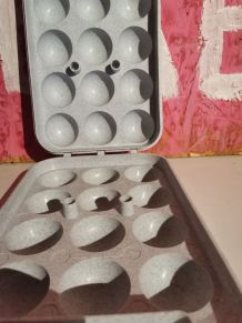 Boîte à œufs vintage 