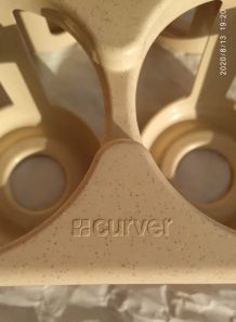 Porte bouteille plastique