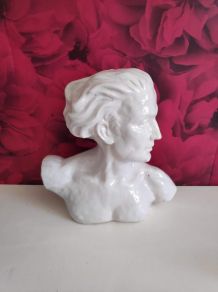 buste de J. Mermoz en céramique craquelée  signé H. Laurens