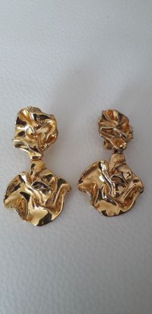 Boules d'oreilles dorées vintage 1968