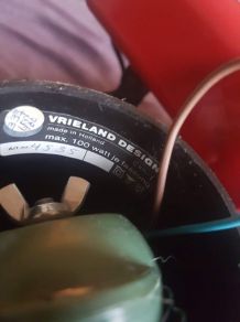 suspension vintage noire Vrieland design avec 3 spots métal