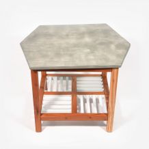 Table basse bois exotique plateau atypique effet béton