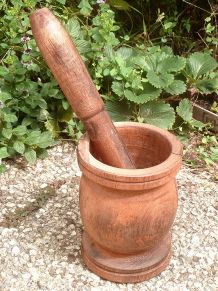 mortier et pilon en bois ,vintage