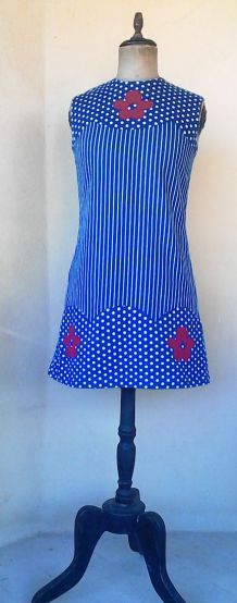 Robe bleue 60's  marque HEKO le signe de Paris