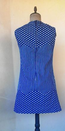 Robe bleue 60's  marque HEKO le signe de Paris