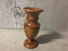 Vase en bois d’olivier