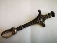 ancienne pince a sucre relief gravé 