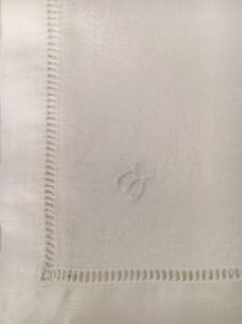 Nappe lin blanche et 6 serviettes lin monogrammées 1,92m x1,