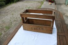 Caisse casier Eau Evian années 60