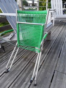 Chaise d'enfant vintage scoubidou vert et chrome