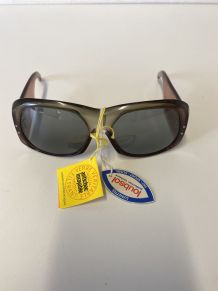 Lunettes de soleil vintage femme années 70 neuves marque Lou