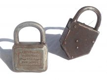 lot  de  2 cadenas  anciens