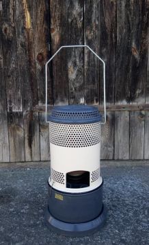 Ancien poêle à pétrole émaillé  "Démon" 