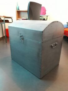 grande malle bois  tres bonne etat  1940 environ, pour range