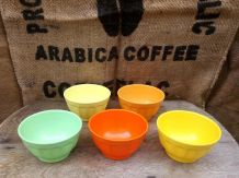 Série de 5 bols en mélamine 