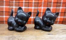 2 chats en plastique soufflé - Années 60 