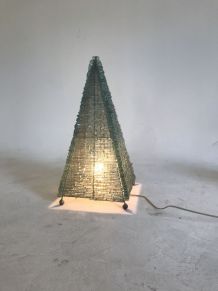 Lampe en verre pyramidale