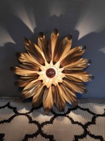 applique murale feuilles en métal doré