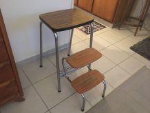 Tabouret marche-pied en formica années 70
