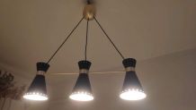 lustre 3 diabolos en métal noir et doré