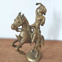 Cheval et cavalier africain en bronze