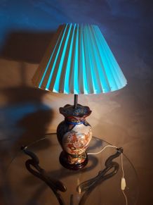 lampe asiatique  richement decorer 1960    tres belle 54x30 