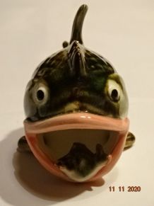 Petit poisson décoratif et rigolo