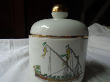 Boite porcelaine de Paris
