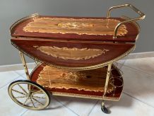 Desserte roulante vintage en marqueterie et laiton 70'S